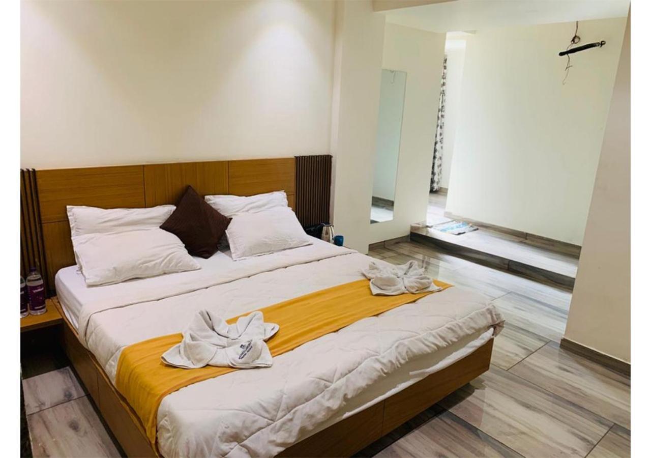 Shree Murlidhar Guest House Surat Eksteriør bilde